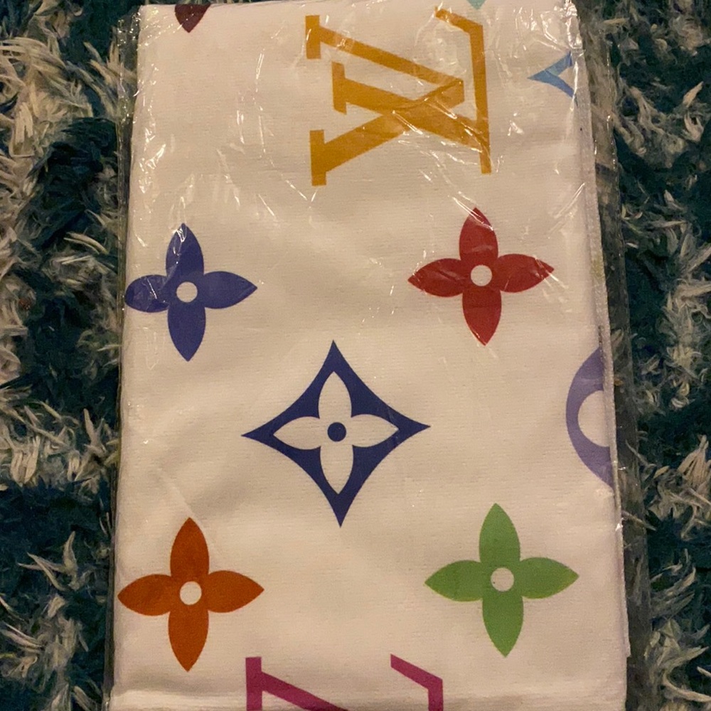 Multicolor Bath towel